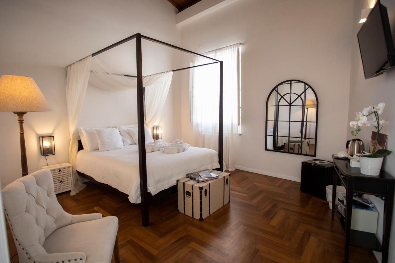Dimora Sinibaldi Bed & Breakfast Palermo Exterior photo